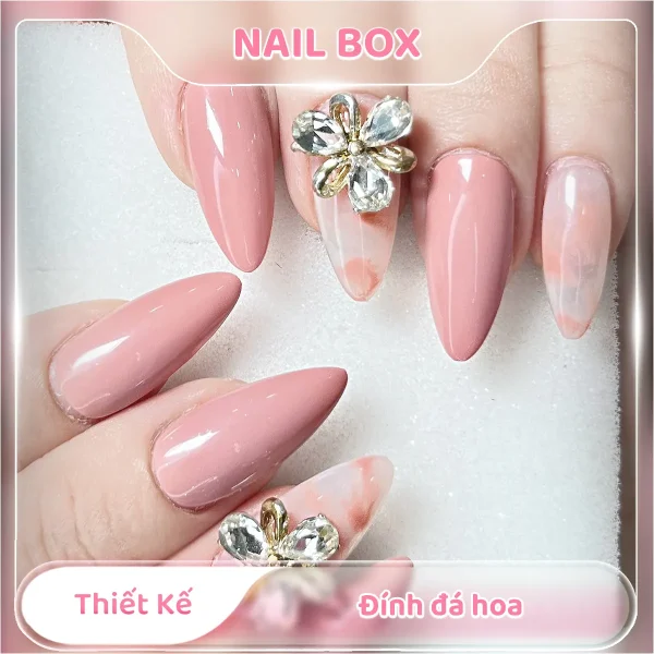 Nail box thiết kế đính đá hoa