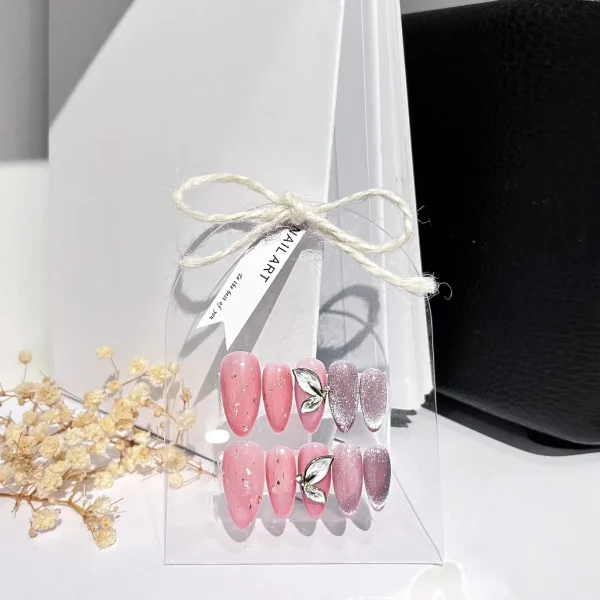 Hình nail box đính đá bướm